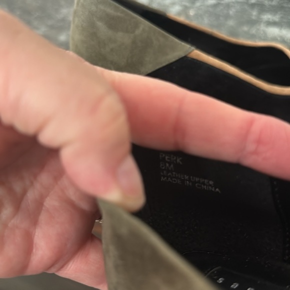 Sanctuary Black/Green/Tan Colorblock Suede Heels Size 8 - Picture 6 of 6